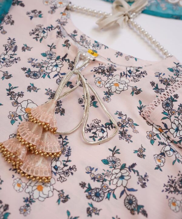 3-Piece Stitched Linen Suit – Soft Pink Floral with Printed Teal Dupatta