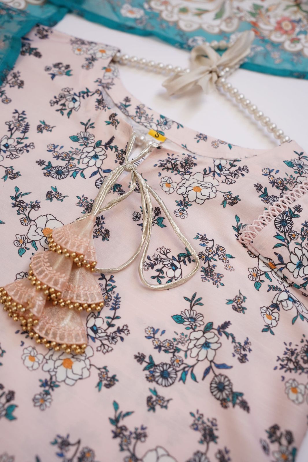 3-Piece Stitched Linen Suit – Soft Pink Floral with Printed Teal Dupatta